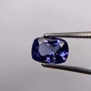 Tanzanite 1.67 ct Cushion cut