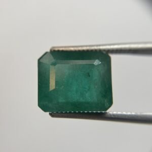 Natural Emerald 5.85 carat Square Cut